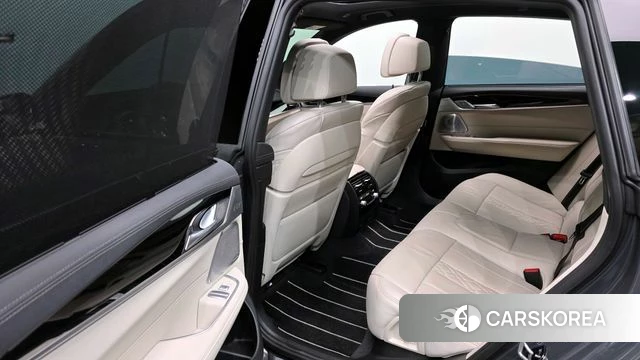 BMW 6 Series GT (G32) 2024 Серебристо-серый из Кореи, фото 3