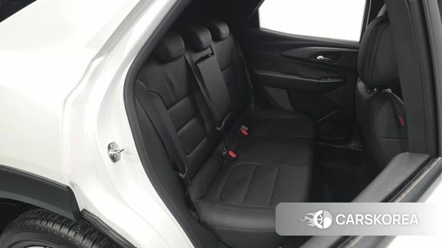 Chevrolet (GM Daewoo) The New Trail Blazer 2024 Белый из Кореи, фото 3