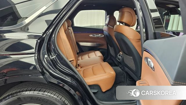 Genesis GV70 2024 Черный из Кореи, фото 3