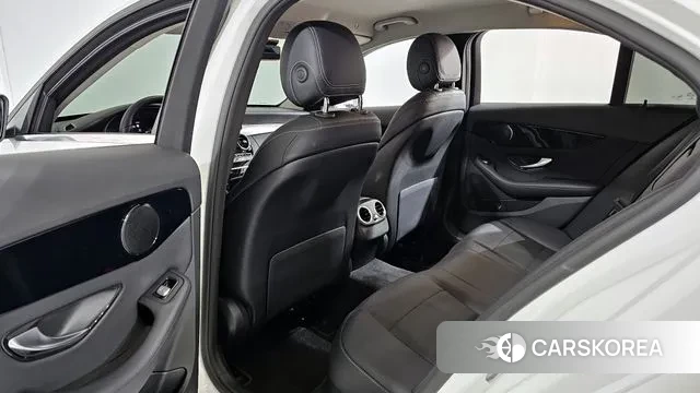 Mercedes-Benz C-Class W205 2019 Белый из Кореи, фото 3