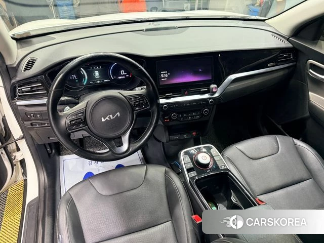 Kia Niro Plus 2022 Белый из Кореи, фото 3