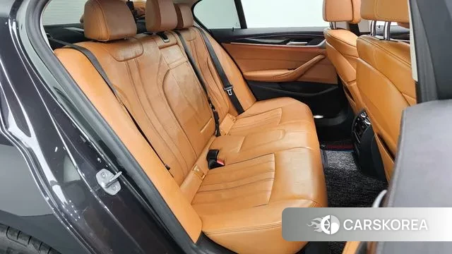 BMW 5 Series (G30) 2021 Черный из Кореи, фото 3