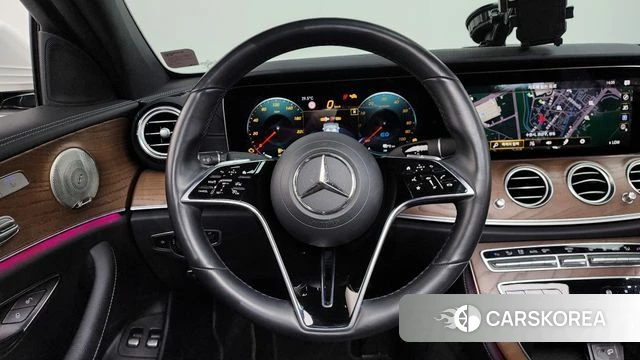 Mercedes-Benz E-Class W213 2021 Белый из Кореи, фото 3