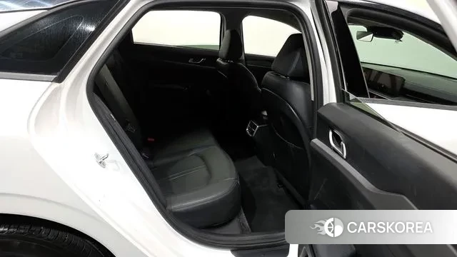 Kia The New K5 3rd generation 2024 Белый из Кореи, фото 3