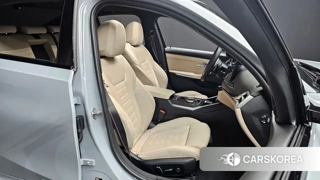 BMW 3 Series (G20) 2025 Серебряный из Кореи, фото 3