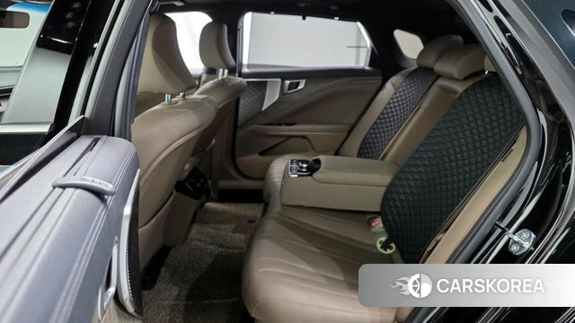 Kia K8 Hybrid 2023 Черный из Кореи, фото 3