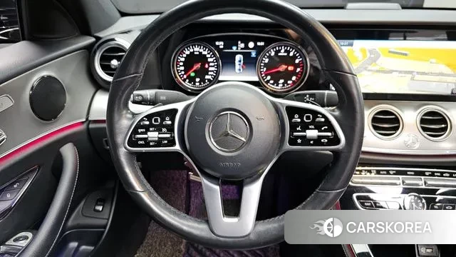 Mercedes-Benz E-Class W213 2018 Черный из Кореи, фото 3