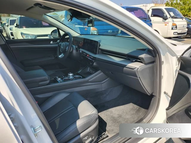 Kia The New K5 3rd generation 2025 Белый из Кореи, фото 3