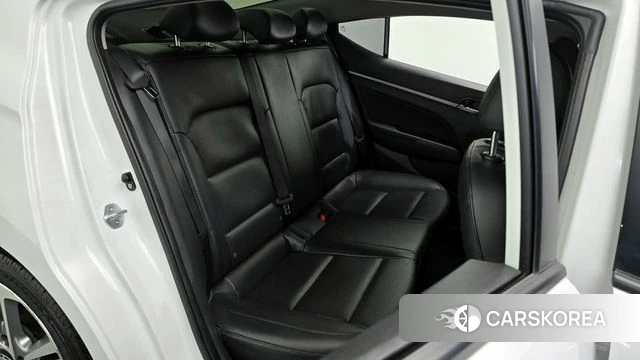 Hyundai Avante AD 2018 Белый из Кореи, фото 3