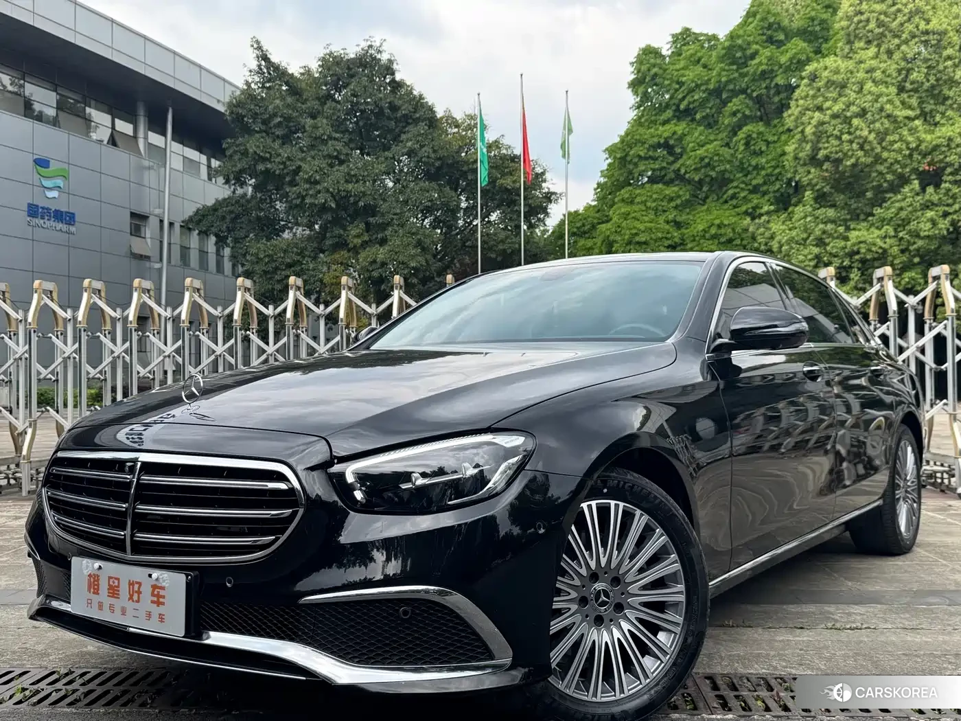 Mercedes-Benz E-Class 2023 Черный из Китая, фото 3
