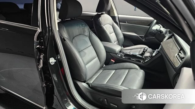 Kia K7 Premier 2020 Черный из Кореи, фото 3