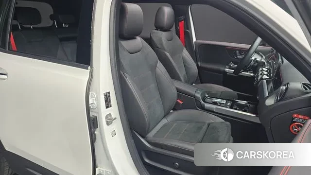 Mercedes-Benz GLB-Class X247 2025 Белый из Кореи, фото 3