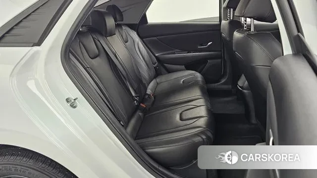 Hyundai Avante (CN7) 2023 Белый из Кореи, фото 3