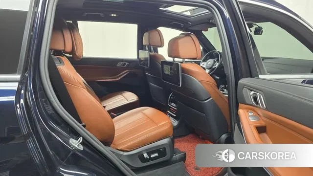 BMW X7 (G07) 2021 Черный из Кореи, фото 3