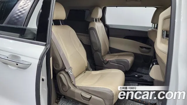 Kia Carnival 4th generation id 2492777 из Кореи 3