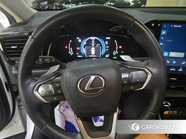 Lexus NX350h Second generation 2024 Белый из Кореи, фото 3