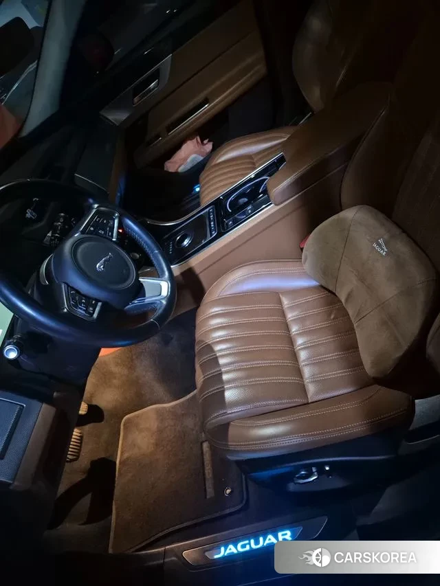 Jaguar XF (X260) 2019 Черный из Кореи, фото 3