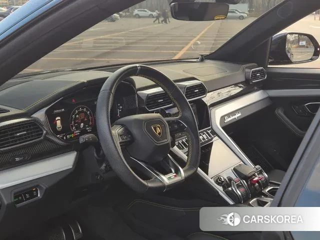 Lamborghini Urus 2022 Черный из Кореи, фото 3