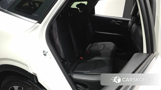 Kia Sportage 5th Generation Hybrid 2022 Белый из Кореи, фото 3