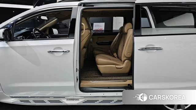 Kia The New Carnival 2018 Белый из Кореи, фото 3
