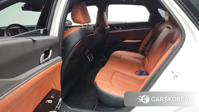 Kia The New K5 Hybrid 3rd generation 2024 Белый из Кореи, фото 3