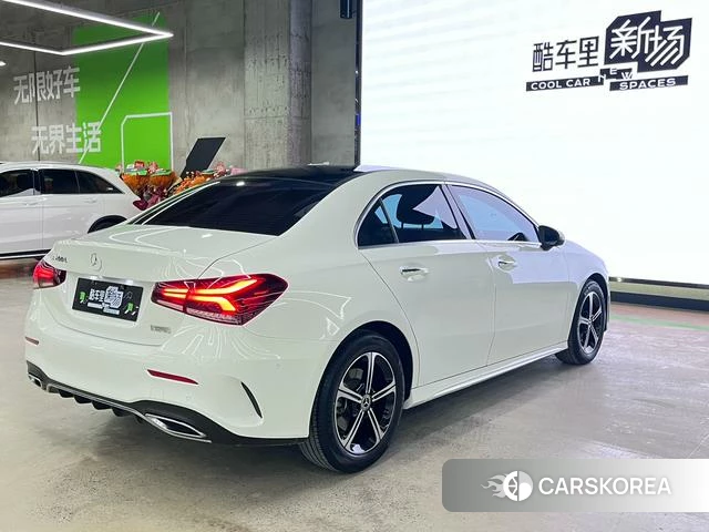 Mercedes-Benz Class A 2023 Белый из Китая, фото 3