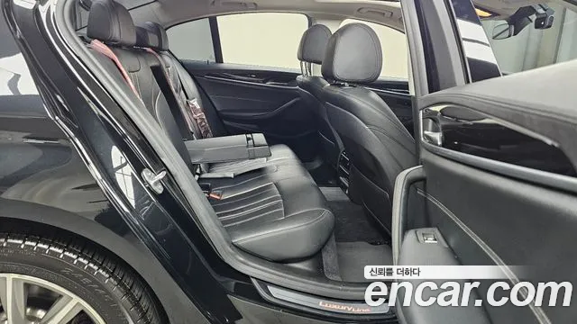 BMW 5 Series (G30) id 2711918 из Кореи 3