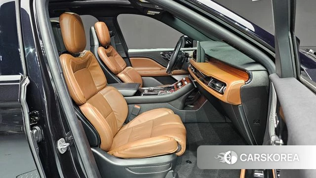 Lincoln Aviator 2nd generation 2023 Черный из Кореи, фото 3