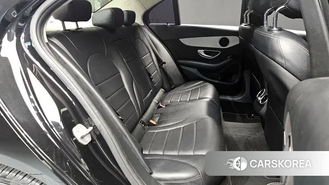 Mercedes-Benz C-Class W205 2018 Черный из Кореи, фото 3