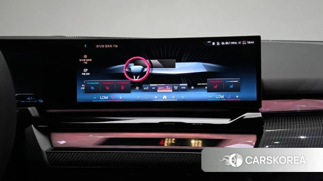 BMW 5 Series (G60) 2025 Серебристо-серый из Кореи, фото 3