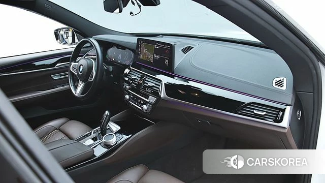 BMW 6 Series GT (G32) 2022 Белый из Кореи, фото 3