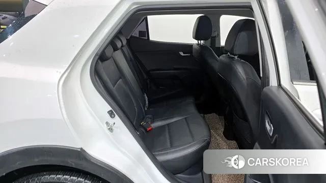 Kia Stonic 2018 Белый из Кореи, фото 3