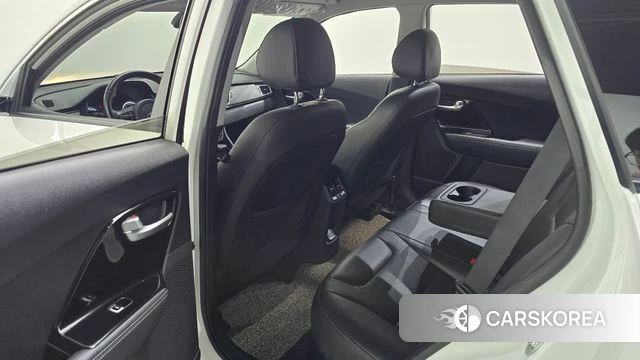 Kia Niro 2018 Белый из Кореи, фото 3