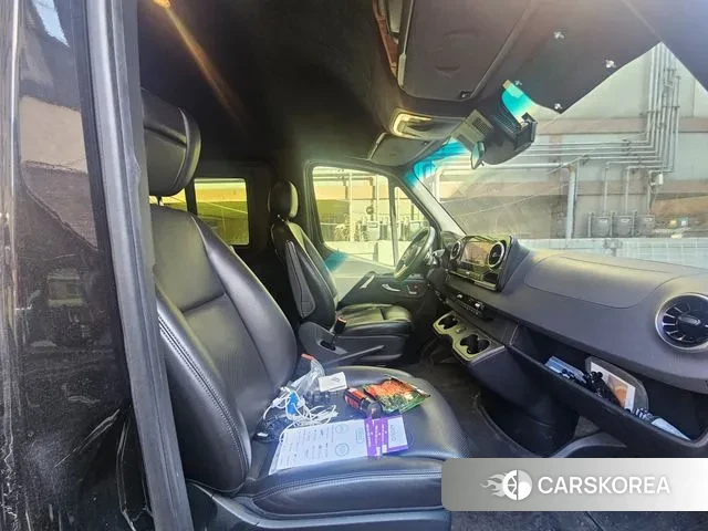 Mercedes-Benz Sprinter 2023 Черный из Кореи, фото 3