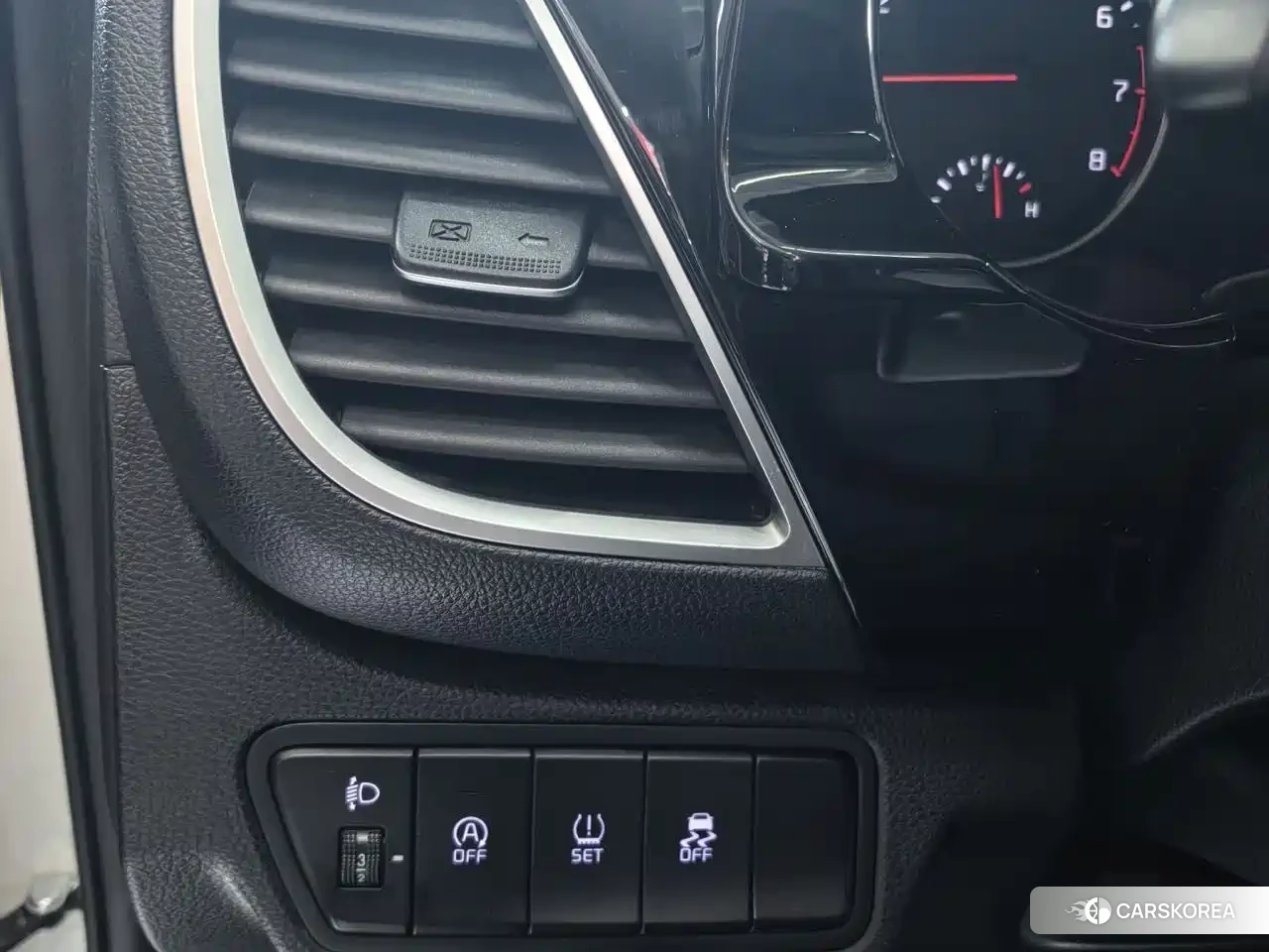 Kia KX3 2022 Белый из Китая, фото 3