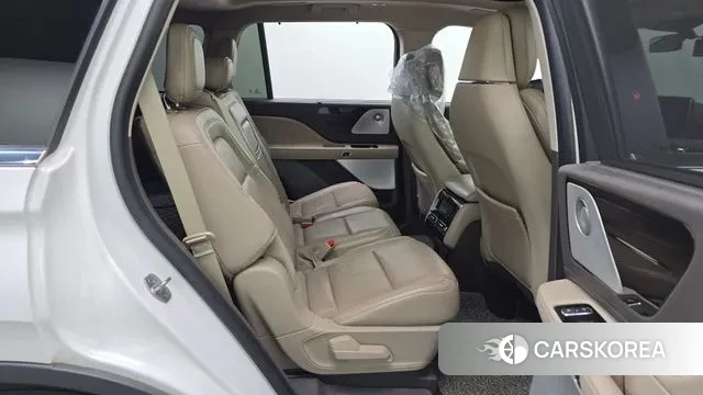 Lincoln Aviator 2nd generation 2021 Белый из Кореи, фото 3