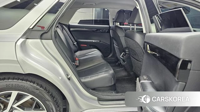 Hyundai Grandeur (GN7) 2024 Серебристо-серый из Кореи, фото 3