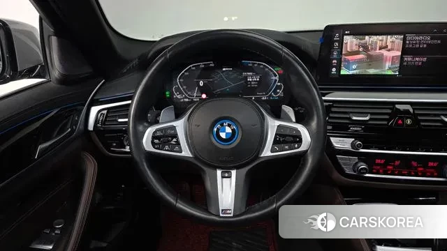 BMW 5 Series (G30) 2022 Серебристо-серый из Кореи, фото 3