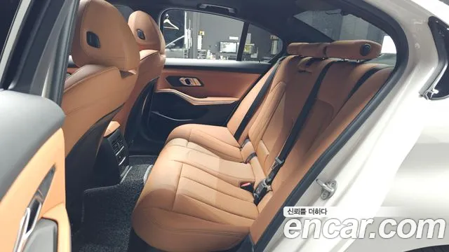 BMW 3 Series (G20) 2024 Белый из Кореи, фото 3