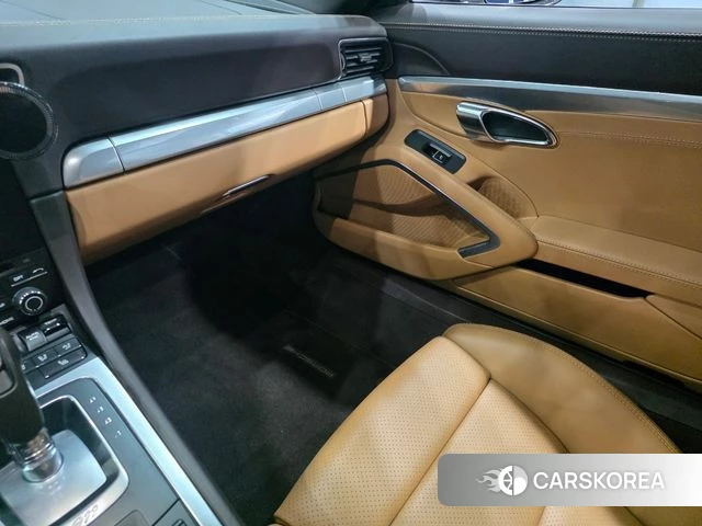 Porsche 911(992) 2018 Серебристо-серый из Кореи, фото 3