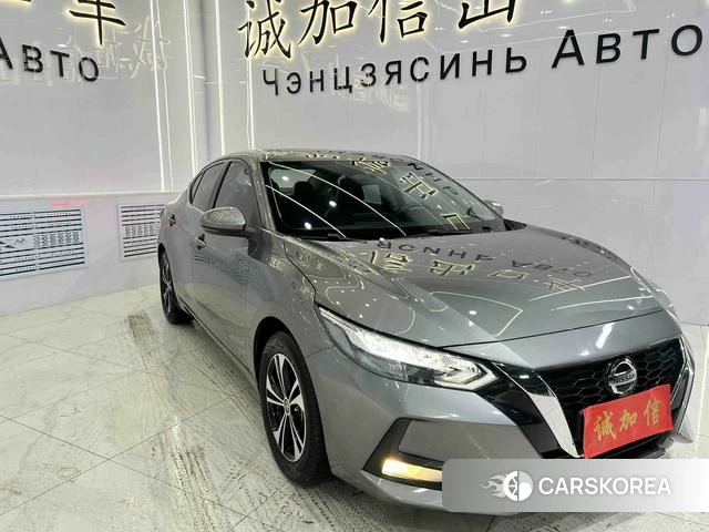 Nissan Xuan Yi 2022 Темно-серый из Китая, фото 3
