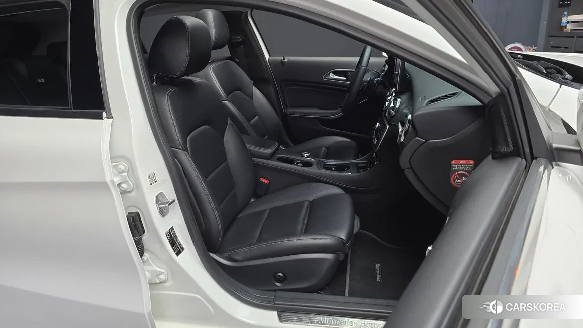 Mercedes-Benz GLA-Class X156 2018 Белый из Кореи, фото 3