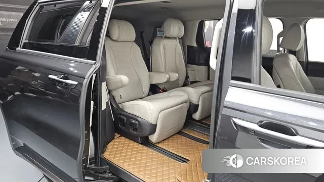 Kia Carnival 4th generation 2023 Черный из Кореи, фото 3