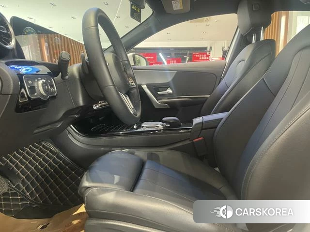Mercedes-Benz Class A 2022 Белый из Китая, фото 3