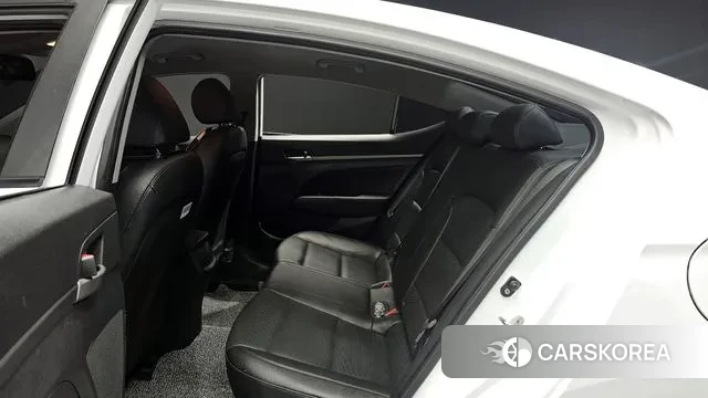 Hyundai Avante AD 2018 Белый из Кореи, фото 3