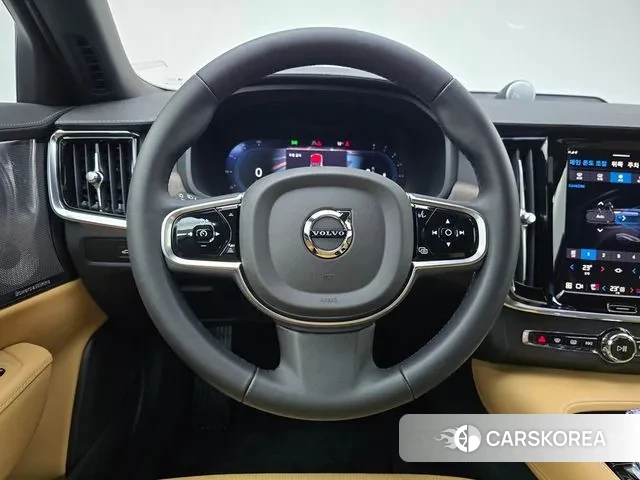 Volvo S90 2025 Черный из Кореи, фото 3