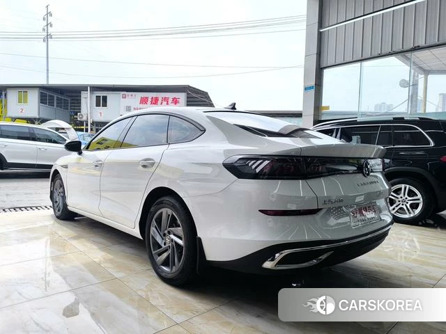 Volkswagen Lingdu 2024 Белый из Китая, фото 3