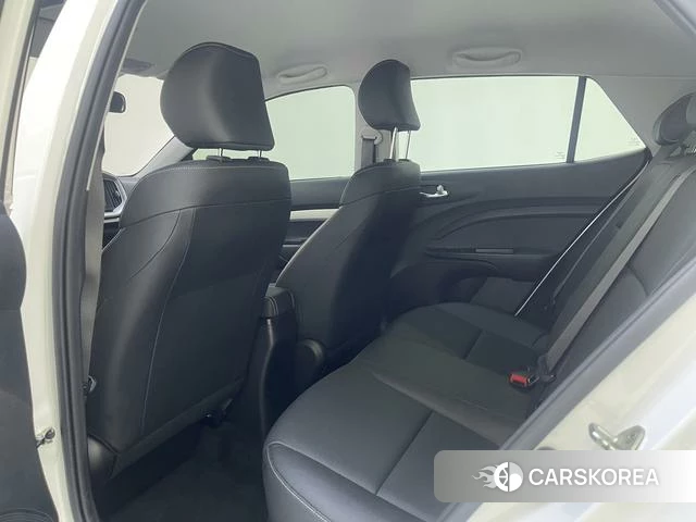 Kia Yi Ran 2023 Белый из Китая, фото 3