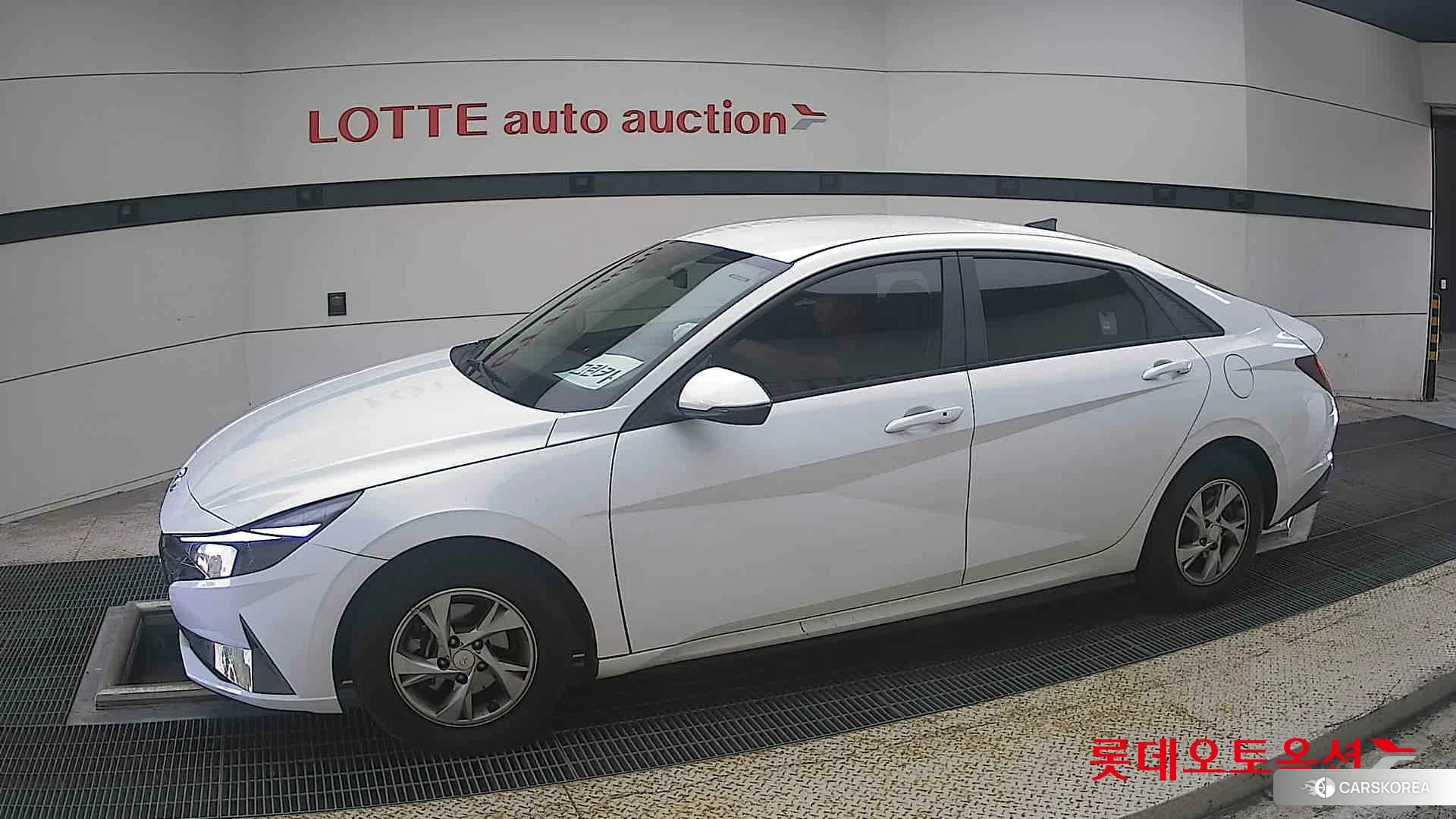 Hyundai Avante 2021 Polar White из Кореи, фото 3