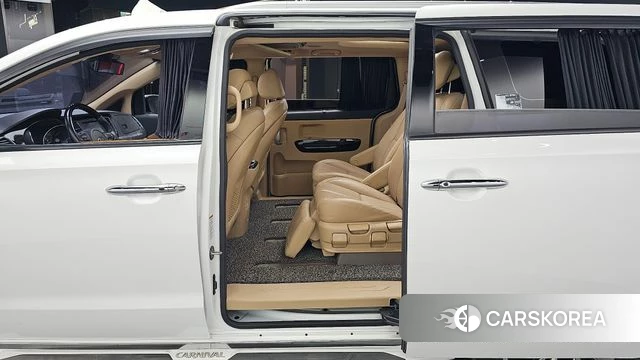 Kia The New Carnival 2018 Белый из Кореи, фото 3